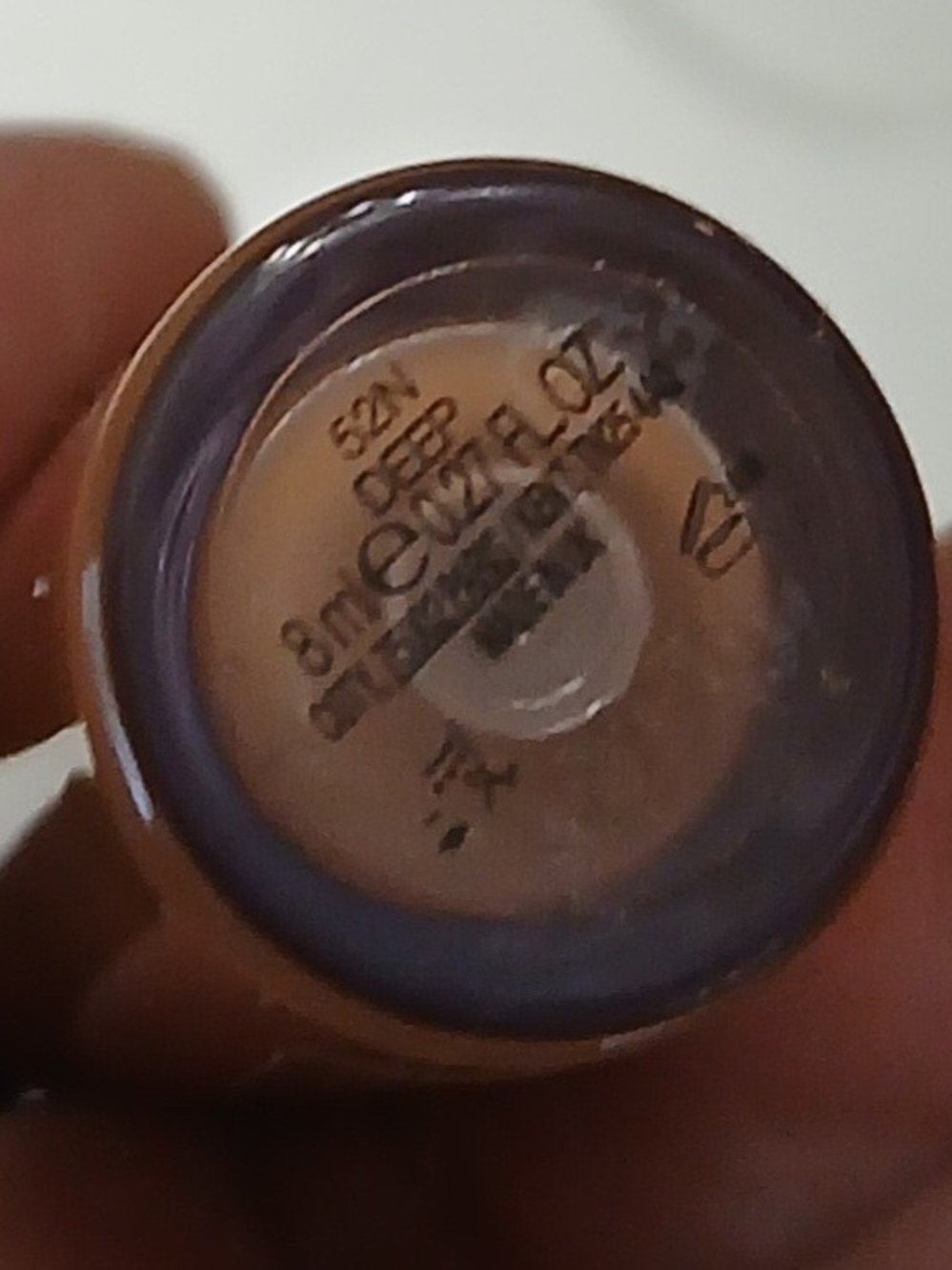Gucci Concealer (One) - Picture 3 of 3